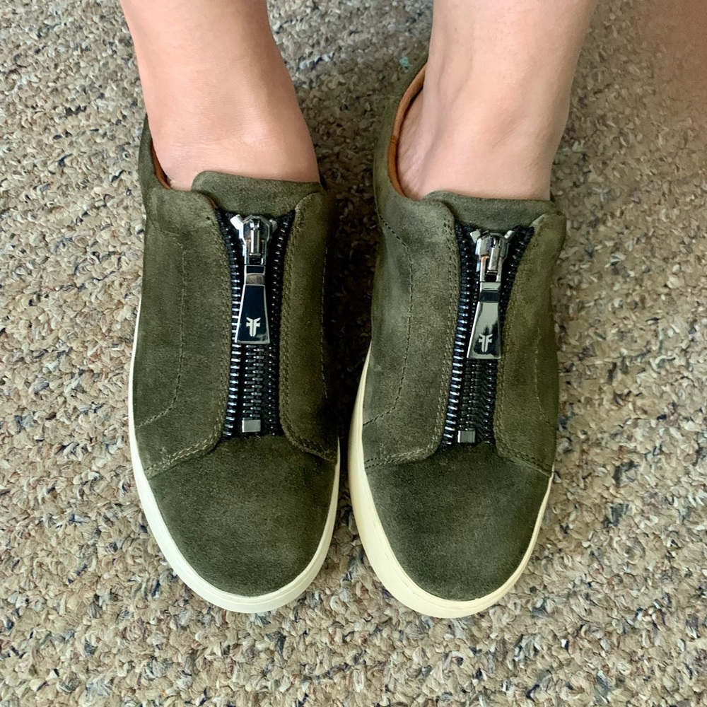 Frye Lena Slip on Suede Sneakers Sz.8